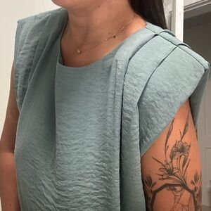 Elegant Sleeveless Top in Soft Green